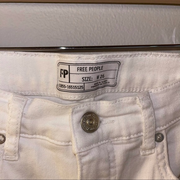Free People White Distressed Jeans 26 inseam 26” ankle crop - Picture 4 of 6